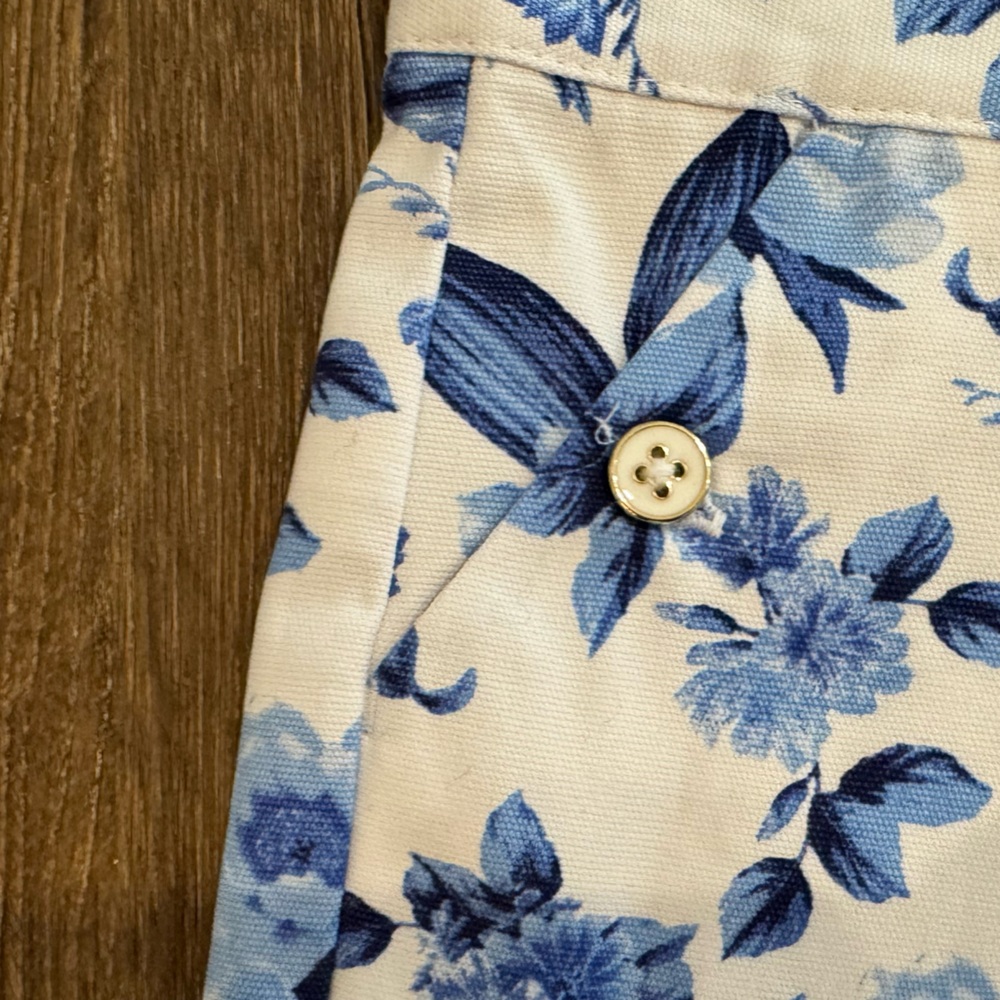 NWT Janie & Jack Blue and White Floral Shorts Size 7 - Picture 2 of 4